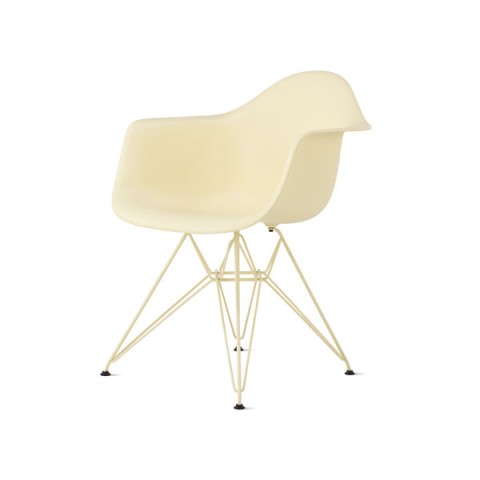n[}~[ ~[eBO`FAEړI`FA @gsv C[Y vX`bNVF A[`FA Herman Miller × HAY DAC-PDYE8