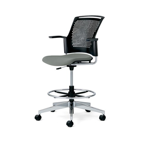 プラス オフィスチェア 完成日 組立不要 チェダーシー 回転脚ハイタイプ 背ヌード 肘付き ブラックシェル ウレタンキャスター MB-W67SHL-2N-UC 509-568