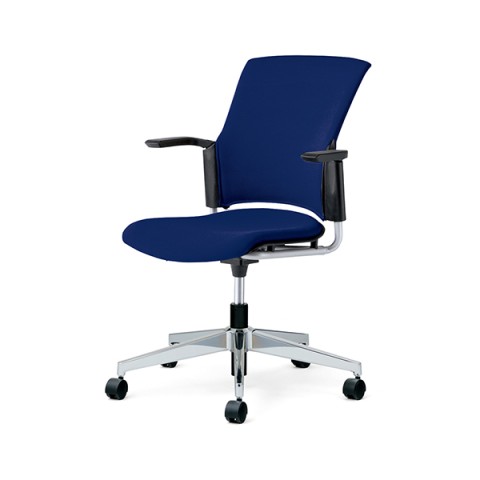 プラス オフィスチェア 完成日 組立不要 チェダーシー 回転脚 背クッション 肘付き ブラックシェル ウレタンキャスター MB-W64SL-N-UC 509-670