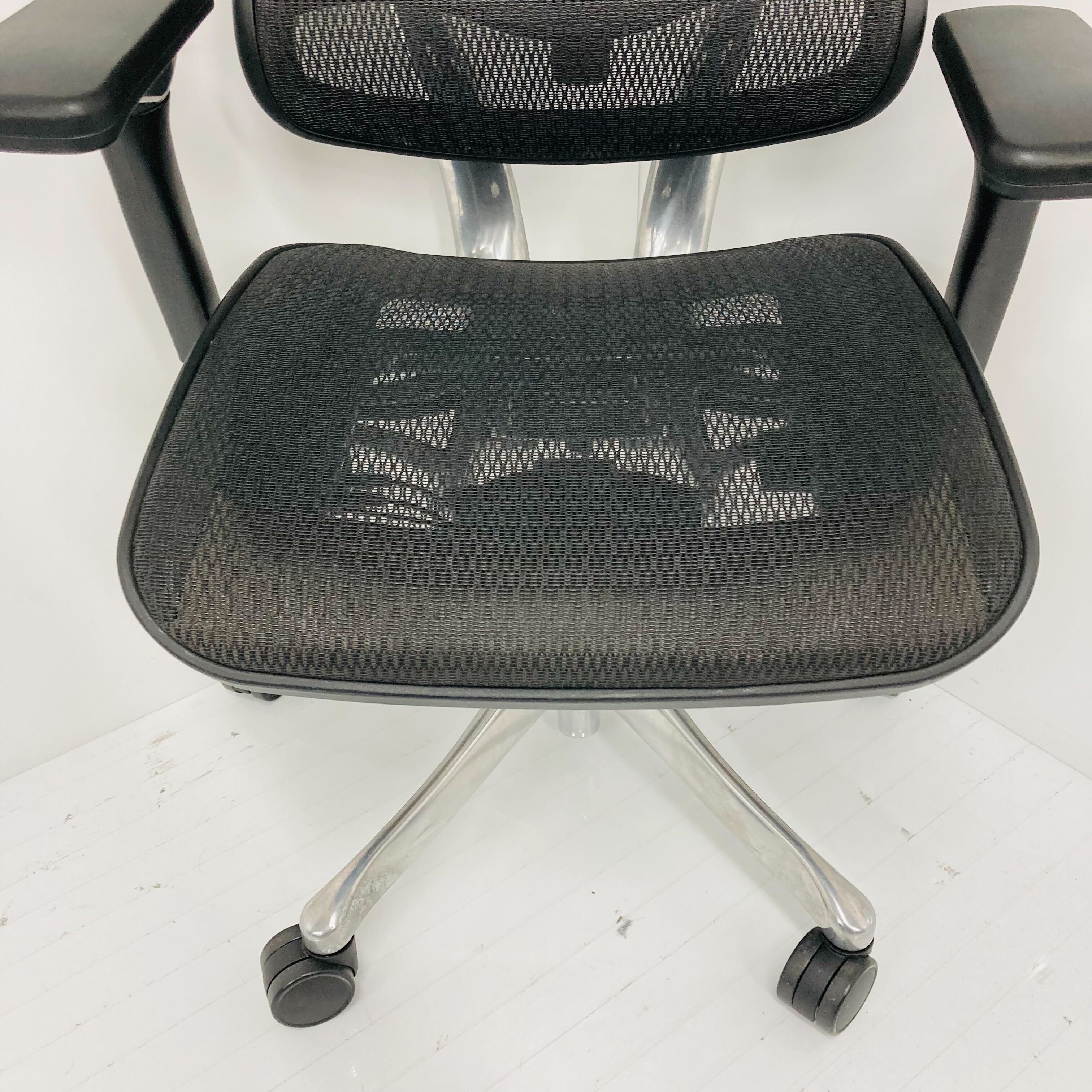 【訳あり】エルゴヒューマン プロ EHP-HAM KM-11 中古A】Ergohuman PRO(エルゴヒューマン プロ) EHP-HAM-KM-11 – Kagg