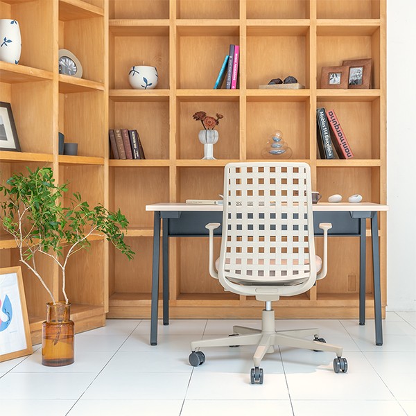 オフィスチェア　モネット コクヨ 品番 C03-B103U-BB6E6B61　送料無料 オフィスチェア コクヨ チェア ワークチェア デスクチェア モネット 背クッション L型肘 脚ソフトベージュ 本体ソフトベージュ 座ソフトベージュ  C03-Z210W