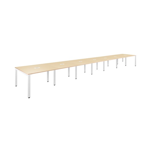 Amazon｜テーブルクロス 長机用 (日本製 / 120×240cm) 撥水加工